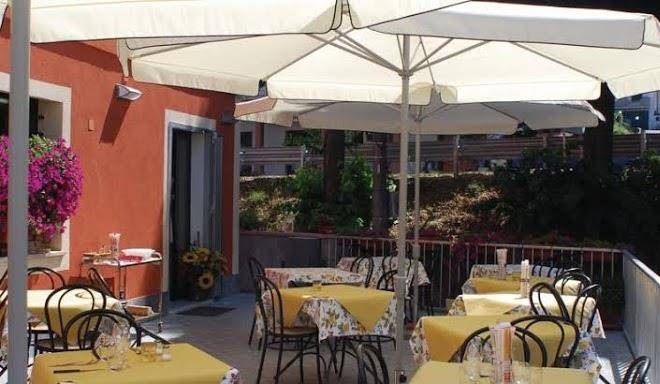 Ristorante l'ombrosa di tonelli lorella