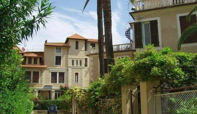 Albergo fiorenza & banksia meuble di marani stefano