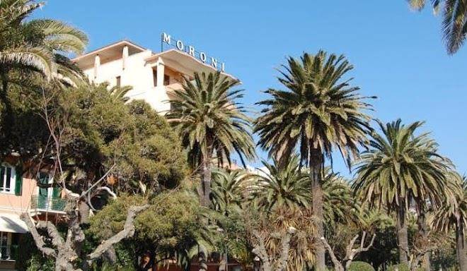 Grand hotel moroni