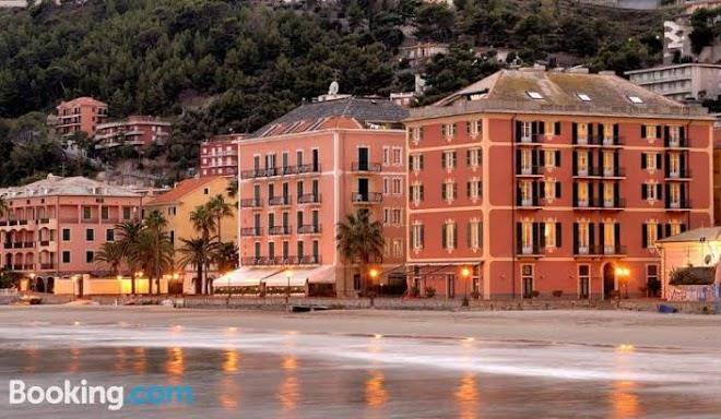 Hotel baiadelsole