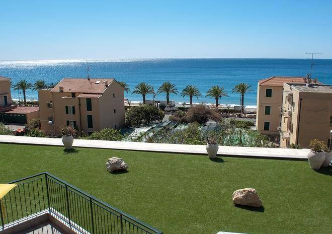 Hotel & Residence & Restaurant Holiday Image