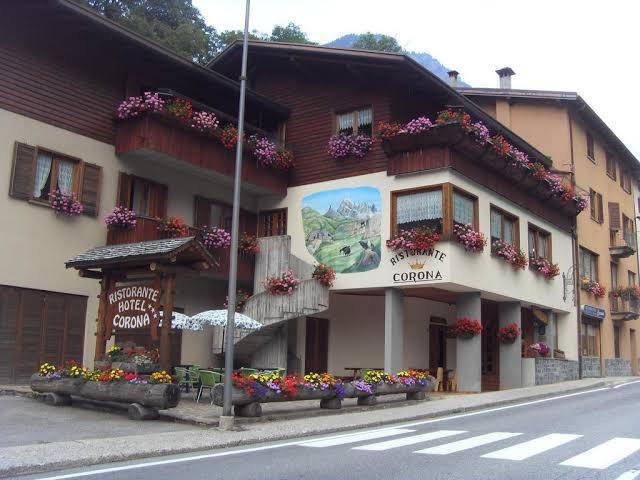 Hotel corona
