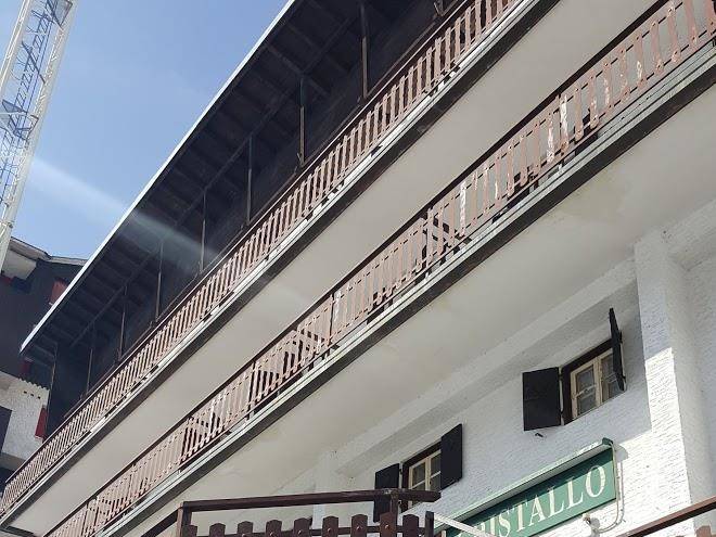 Hotel cristallo di venfra srl