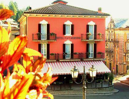 Wine bar hotel moderno & mori val serina