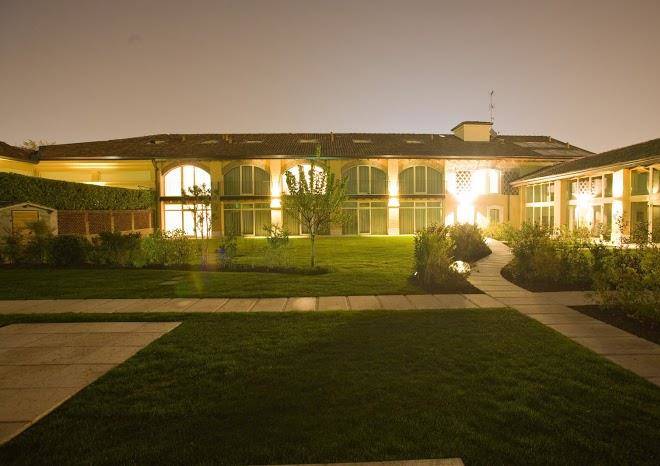 Ah Residence In Brescia Image