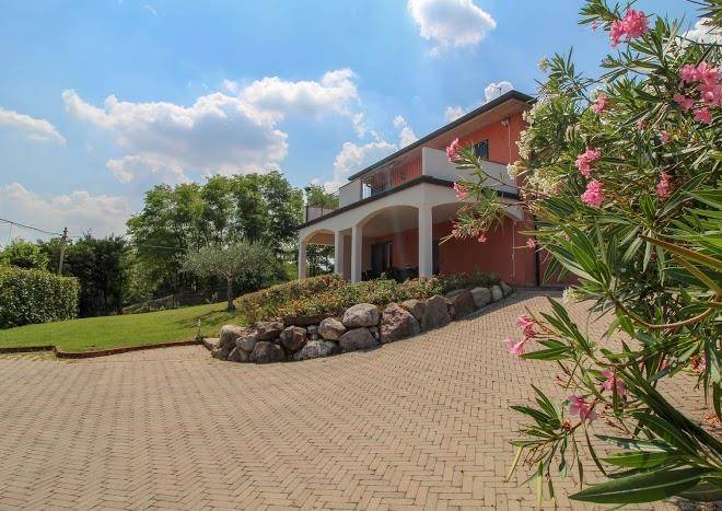 B&b garden lodge