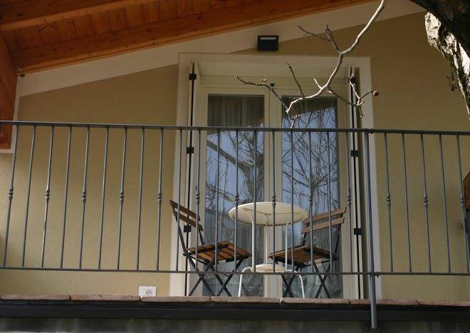 B&b il noce alla finestra