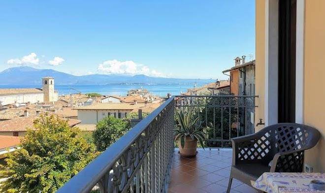 B&b The Tower Of The Old King Image