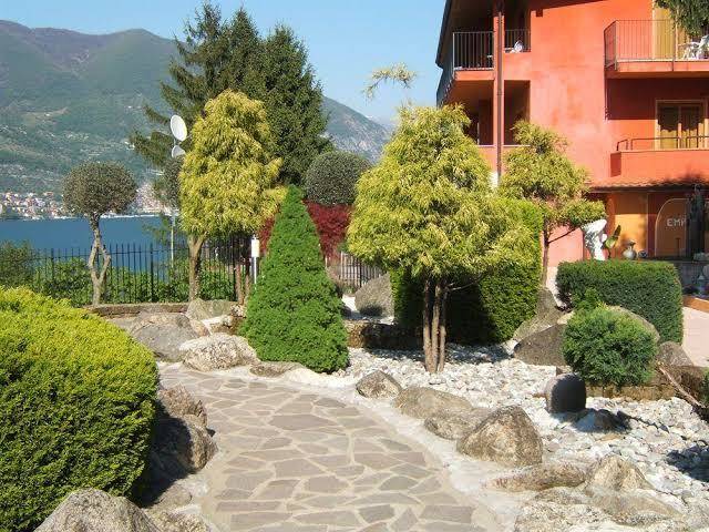 Hotel Empire Resort Image