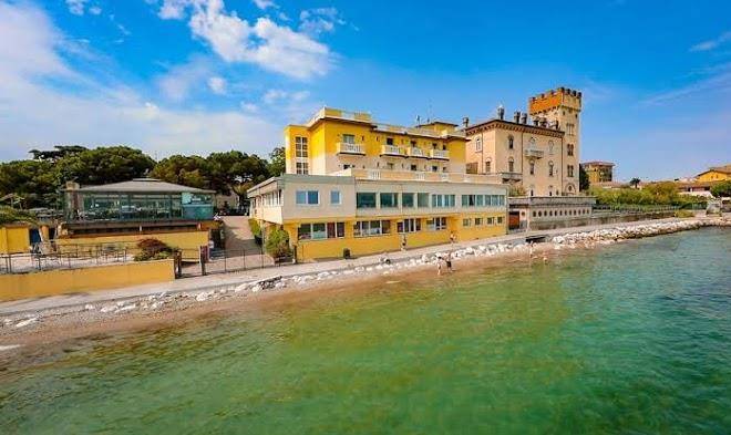 Hotel estee
