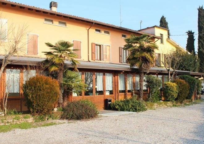 Residence la lucciola & pizzeria