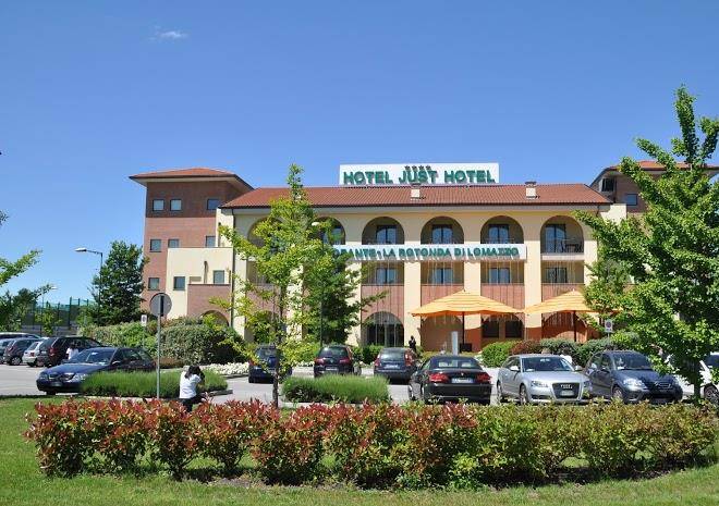 Just hotel lomazzo