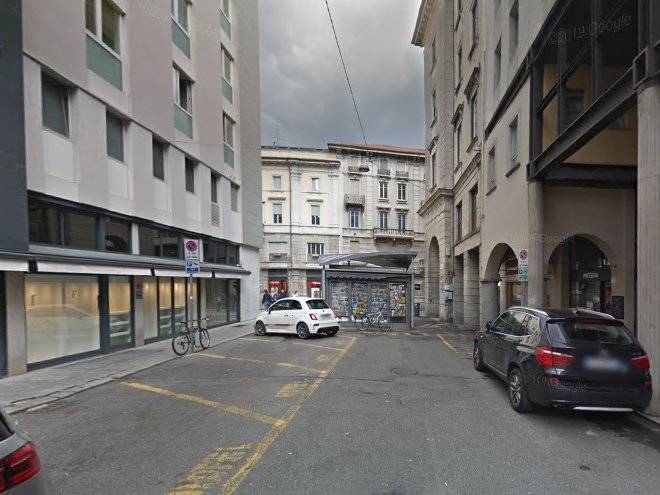 Piazza cavour lake view by myhomeincomo