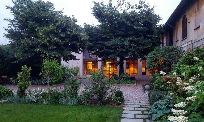 B&b bosinada