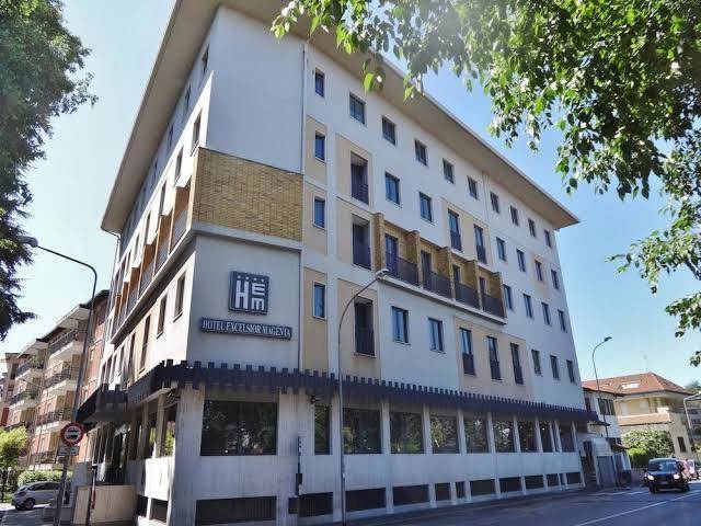 Albergo excelsior magenta
