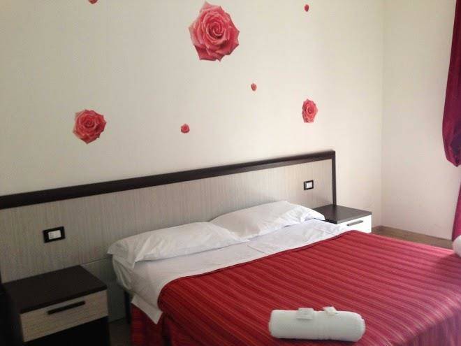 Hotel Down Town Image