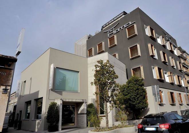 Nu Hotel Milano Image
