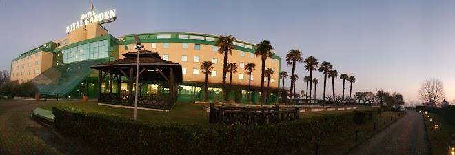 Royal Garden Hotel Image