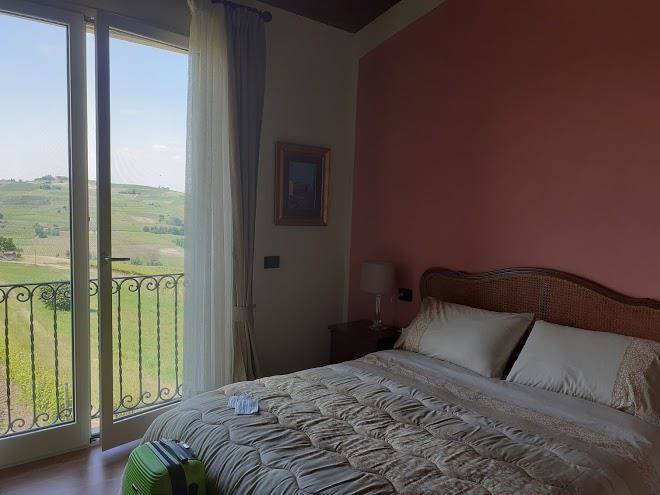 La terrazza sui vigneti
