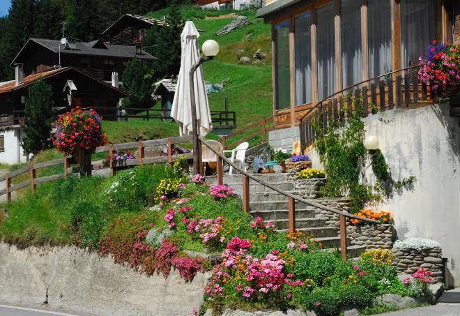 Albergo confinale