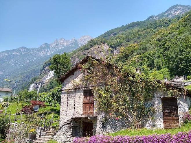 Ca' nei ronchi bregaglia