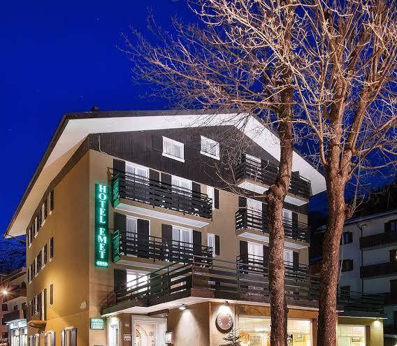 Hotel emet