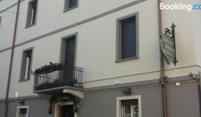 Albergo ristorante il gembro sas