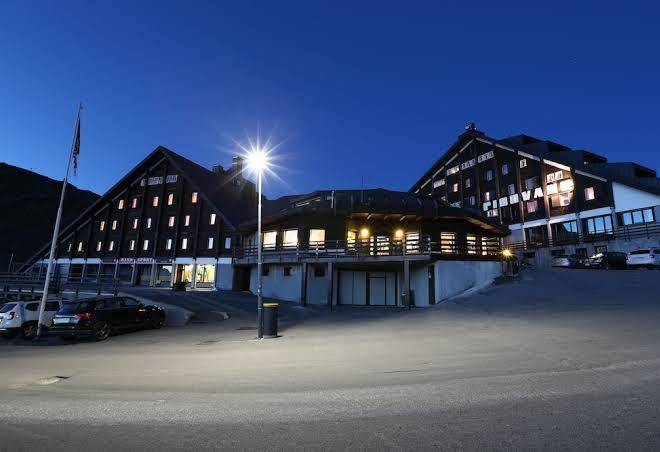 Hotel pirovano quarto
