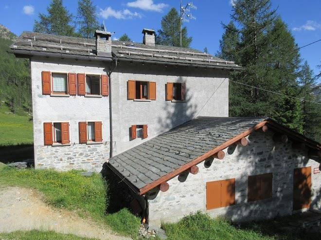 Rifugio cesate mitta all'alpe musella