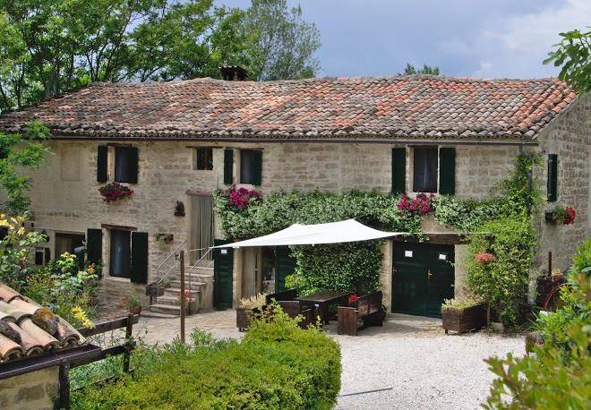 Charme bed&breakfast la girandola