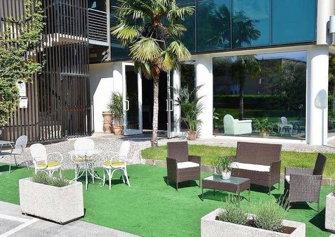 Hg hotel