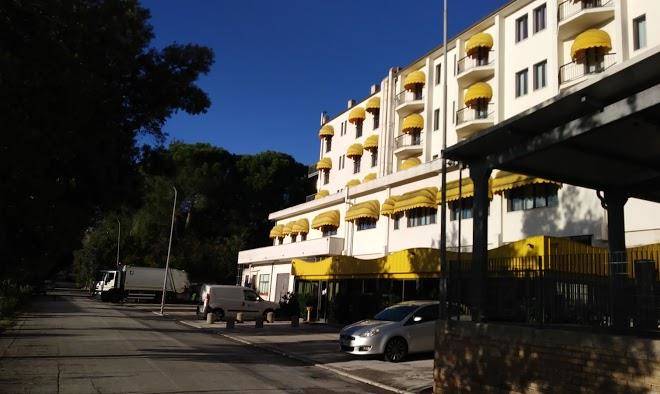 Hotel albergo 2000 ristorante pizzeria monsano jesi ancona