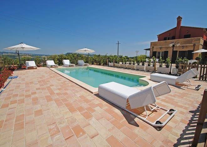 Colle del giglio resort agriturismo con piscina