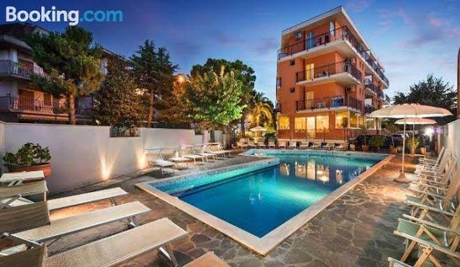 Hotel fenix