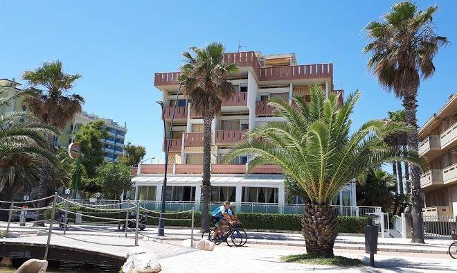 Hotel girasole frontemare