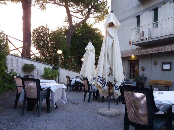 Albergo ristorante pizzeria la pineta