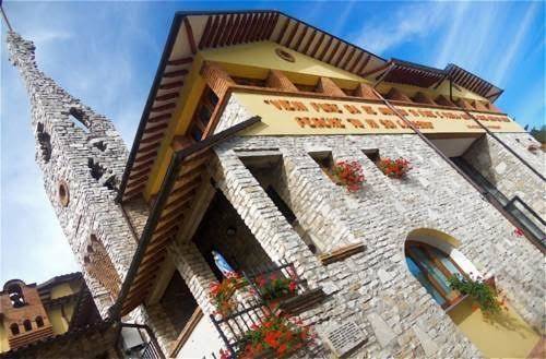 Eremo Santuario Beato Rizzerio Image