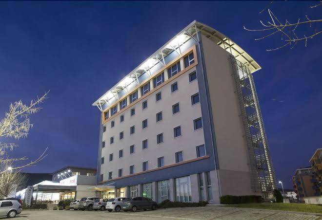 Blu arena hotel