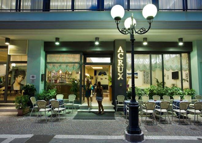 Hotel acrux