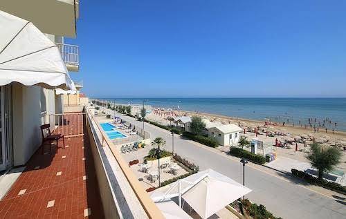 Hotel caravel