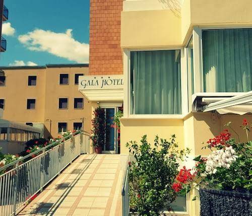Hotel gala happy tour