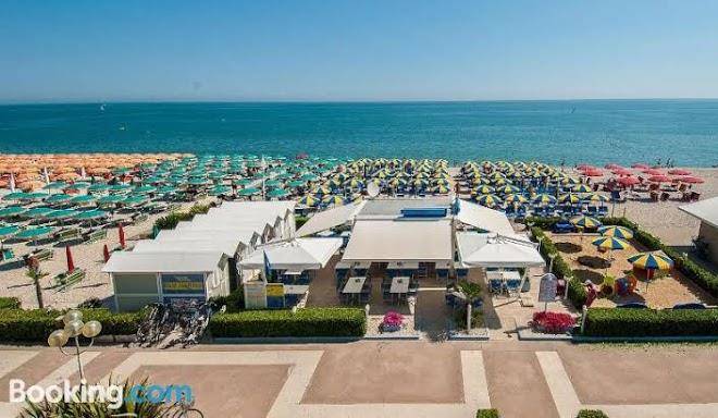 Hotel marina