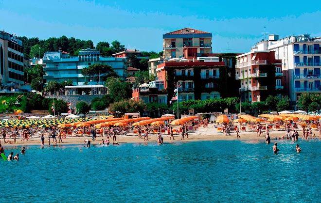 Hotel strand gabicce