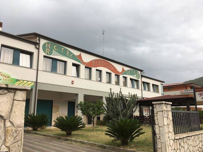 Hotel riggioni