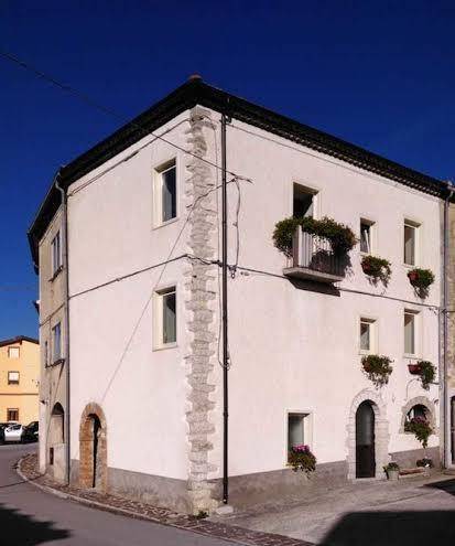 L'angolo fiorito