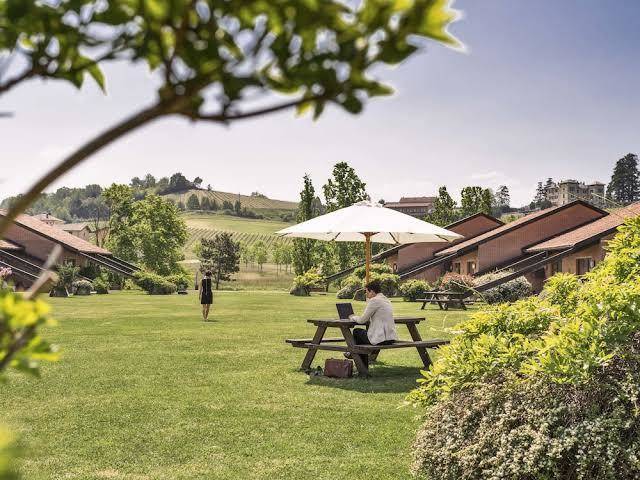 Serravalle golf hotel