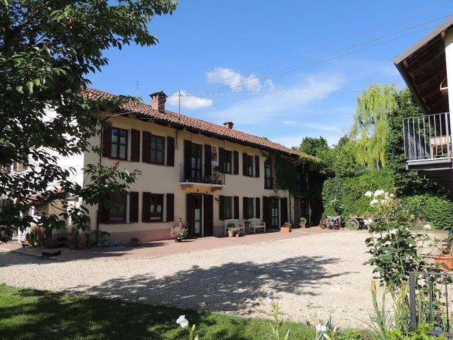 Cascina caldera trattoria con stanze