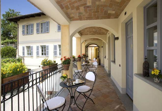 Albergo castiglione langhe