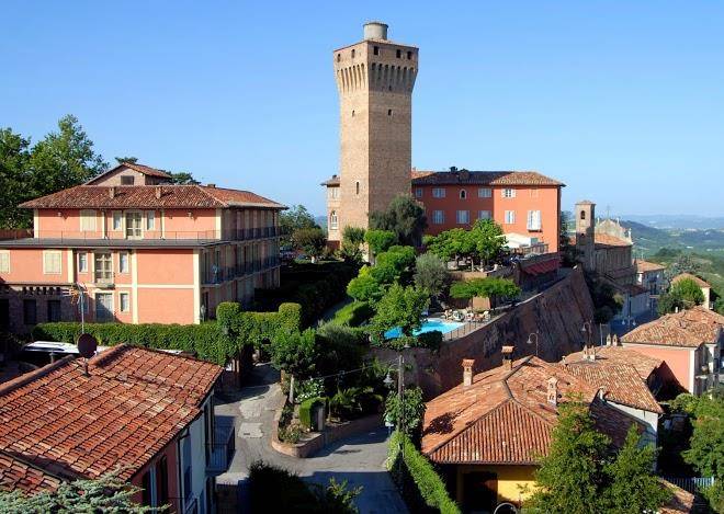 Hotel castello di santa vittoria santa vittoria dalba