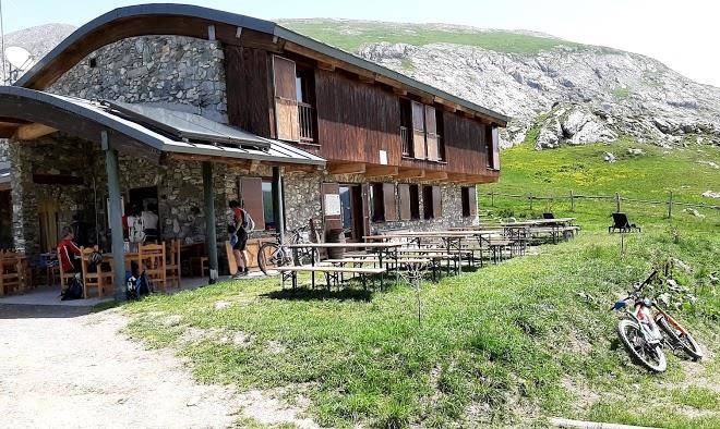 Rifugio don barbera 2079m